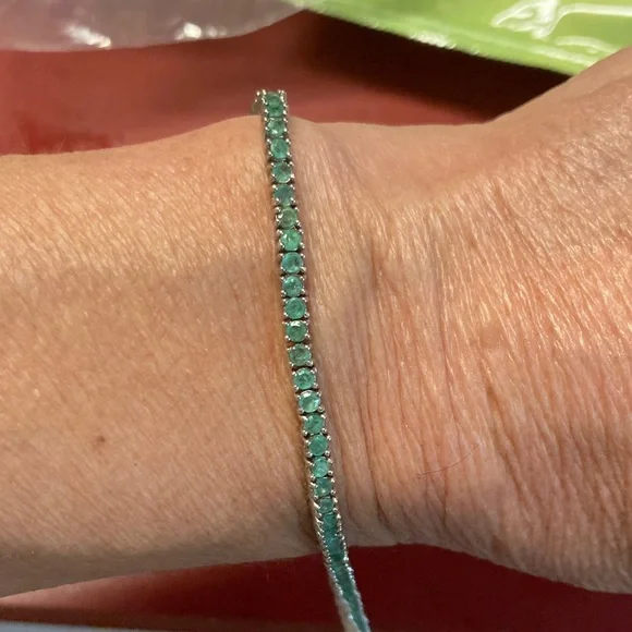 Sterling Silver Emerald Tennis Bracelet 7 1/2” - Picture 3 of 3